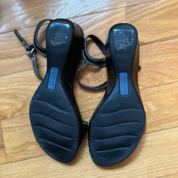 Kenneth Cole Reaction open toe wedges.  Size 8 1/2 - Picture 2 of 8